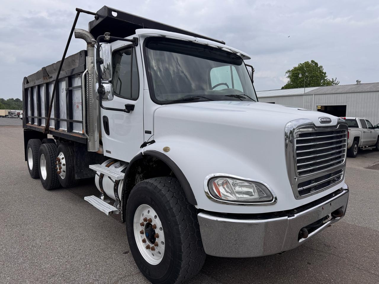 Freightliner M2  2006