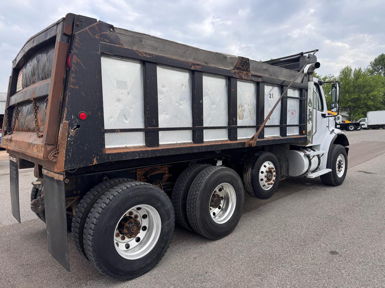 Freightliner M2  2006