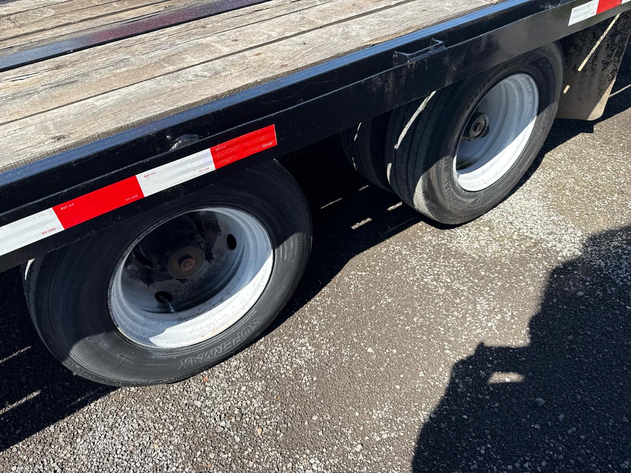 Econoline 20-Ton Heavy Duty Dual-Tandem Dovetail *Air Brakes* DP2025DA  2013