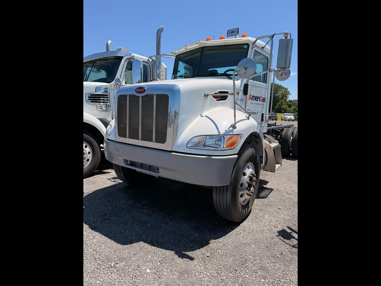 Peterbilt 348  2014
