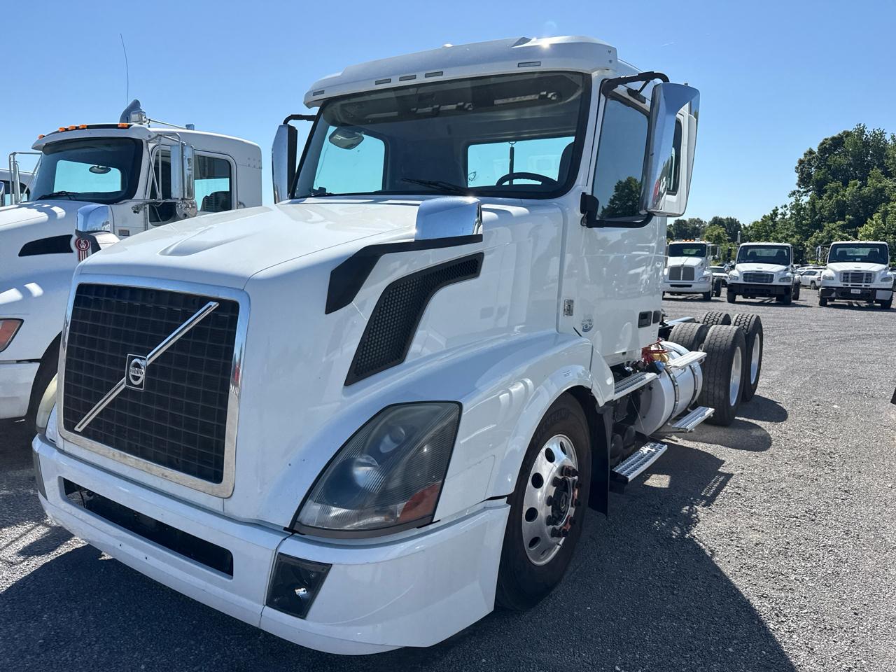 Volvo VNL  2016