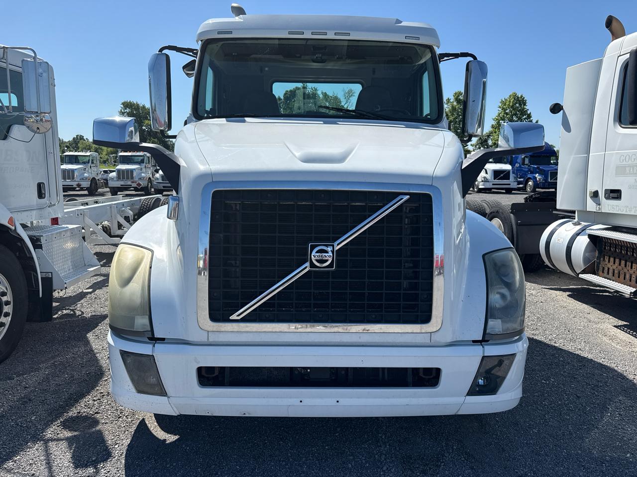 Volvo VNL  2016
