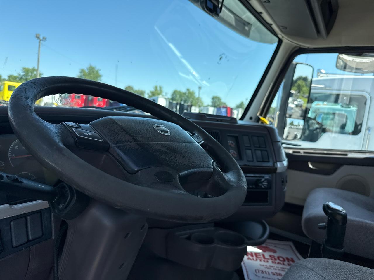 Volvo VNL  2016