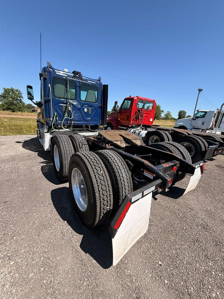 Freightliner Cascadia  2013