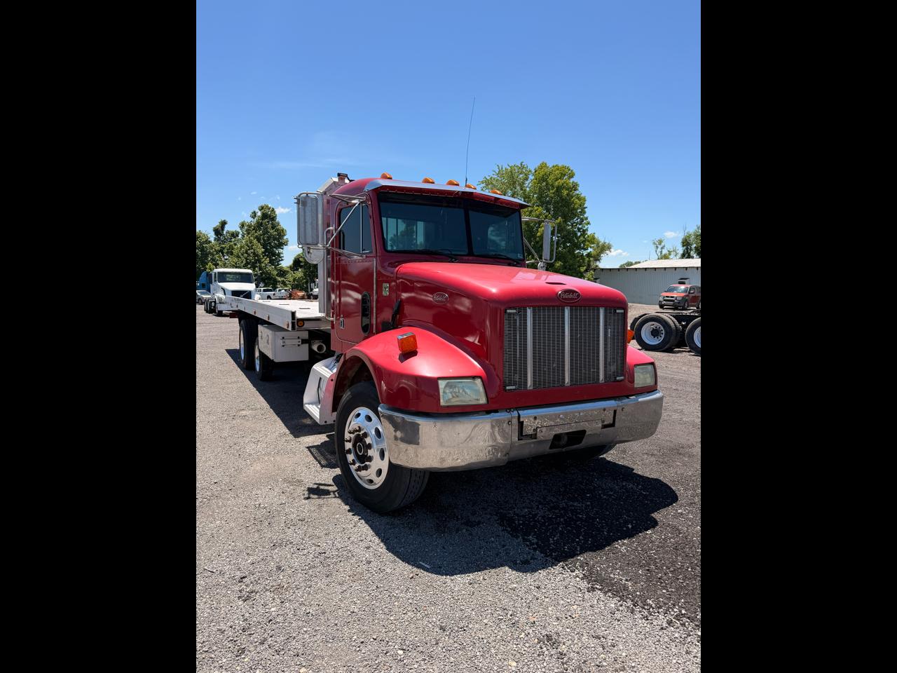 Peterbilt 330  1998