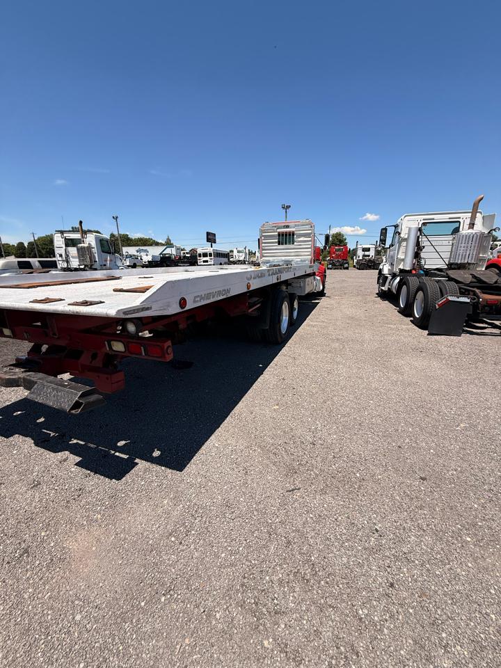 Peterbilt 330  1998