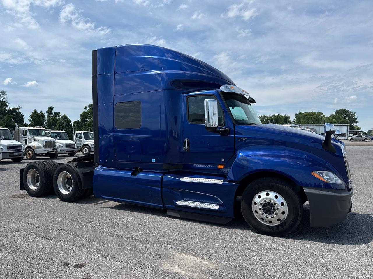 International LT Series  2020