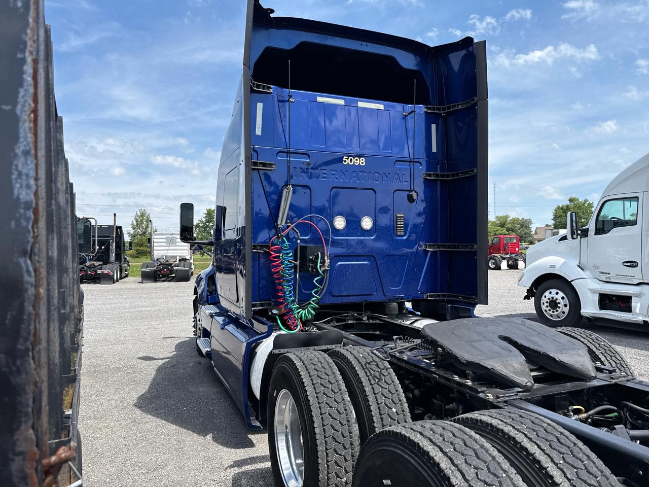International LT Series  2020