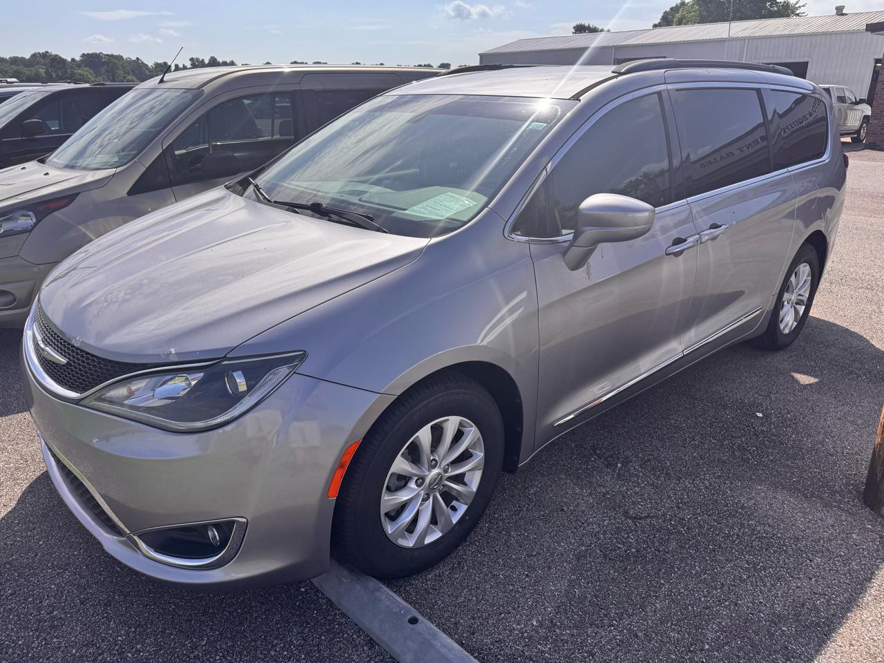 2017 Chrysler Pacifica Touring-L FWD
