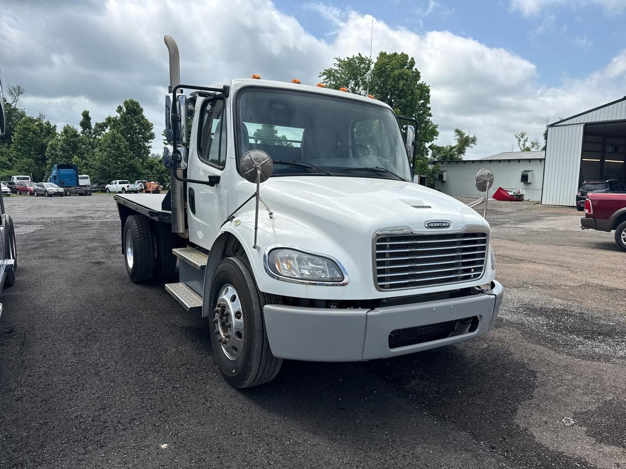 Freightliner M2  2015