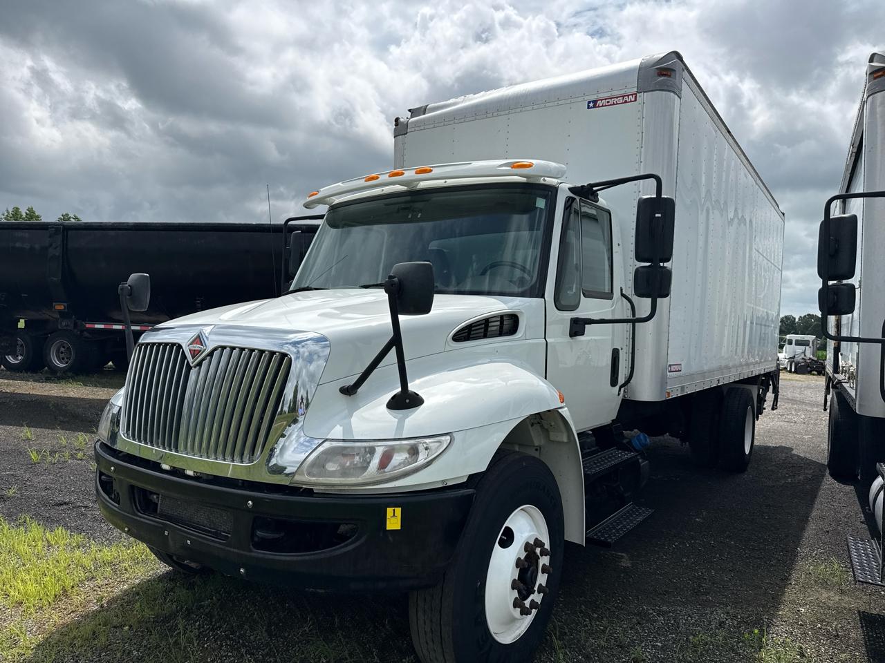 International 4300  2019
