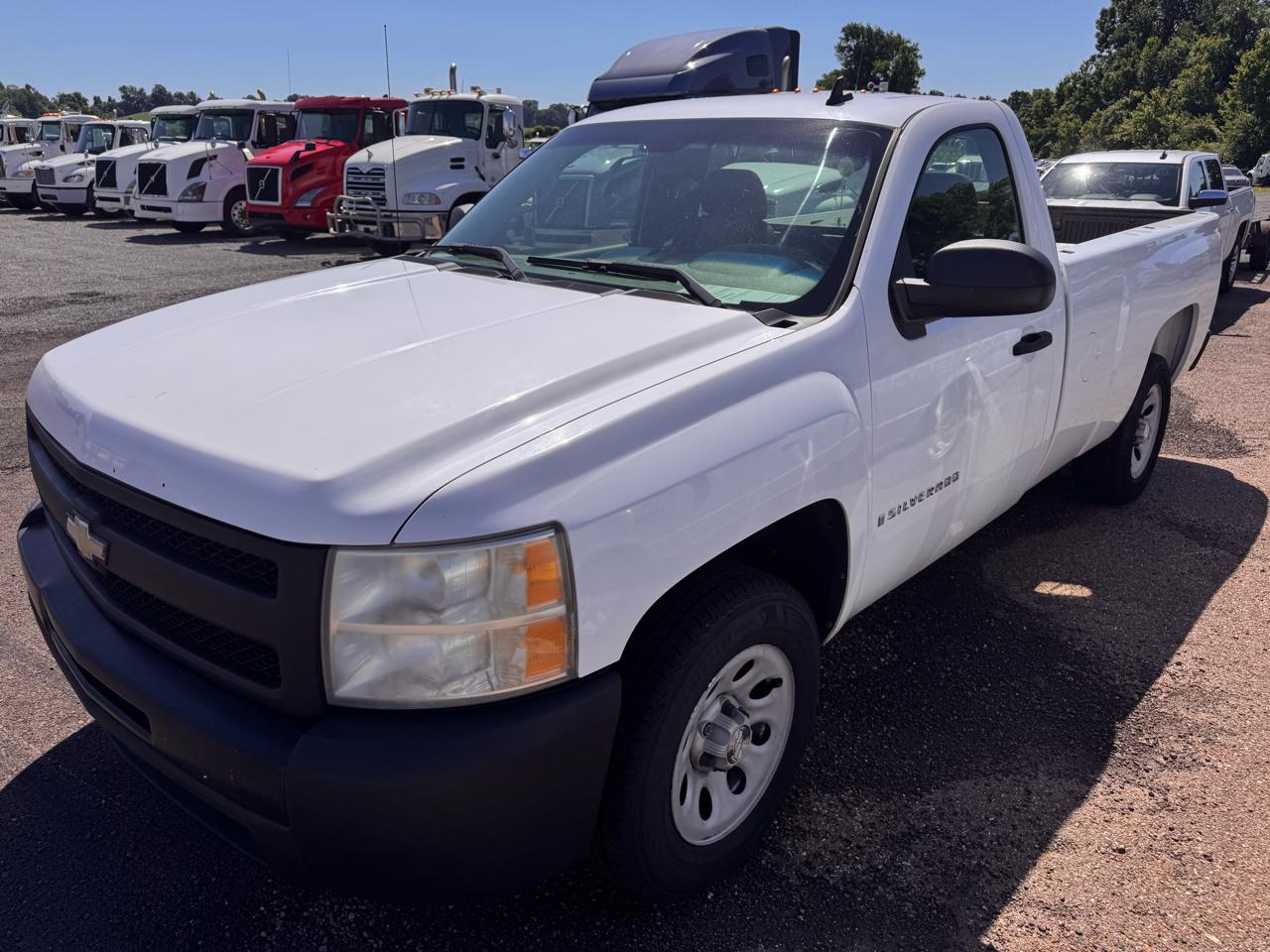 Chevrolet Silverado 1500 2WD Reg Cab 133.0" Work Truck 2009