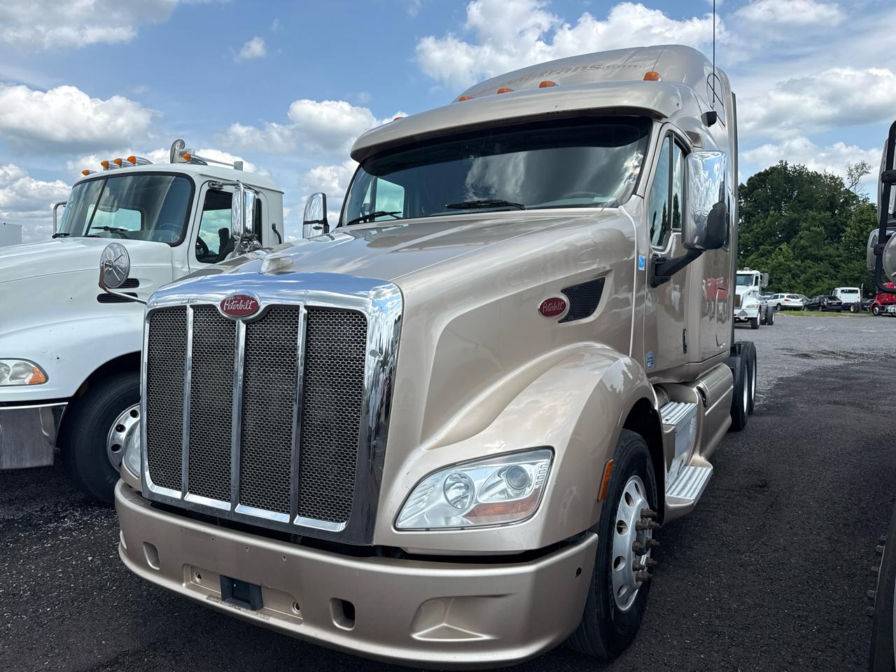 Peterbilt 587  2014