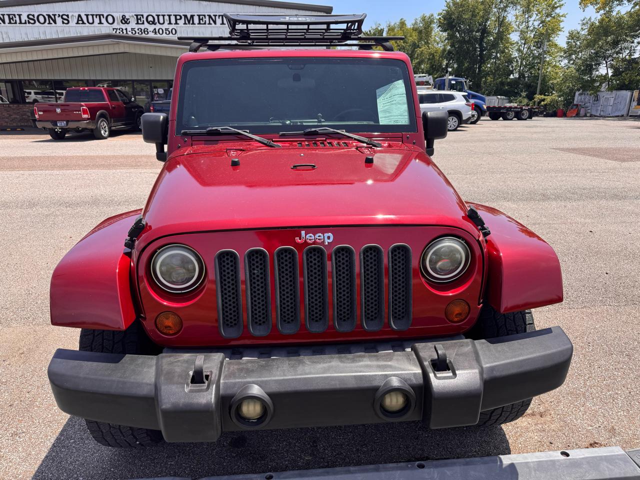 Jeep Wrangler Unlimited 4WD 4dr Sahara 2011