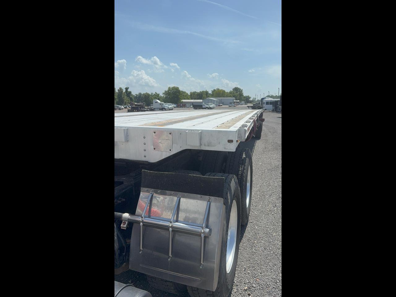 Utility Trailer Manufacturer Flat Bed  1989