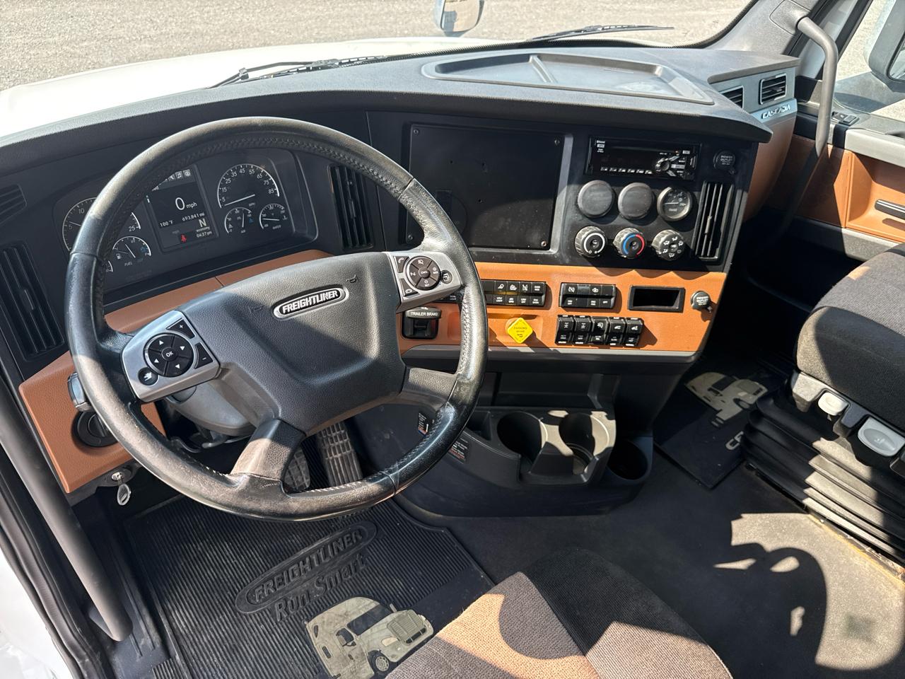 Freightliner Cascadia  2020