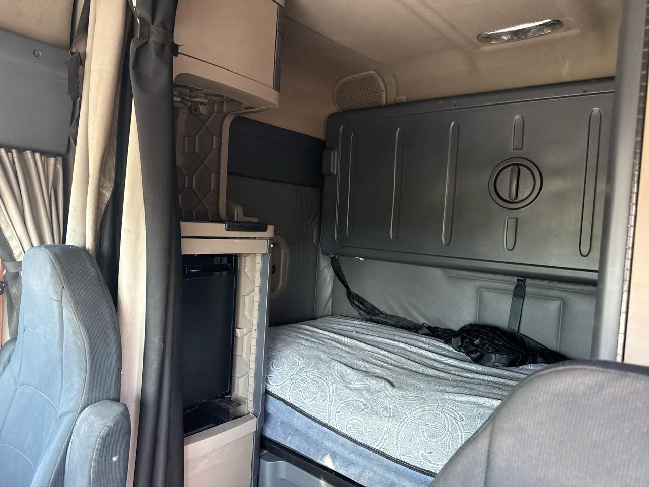 Freightliner Cascadia  2017