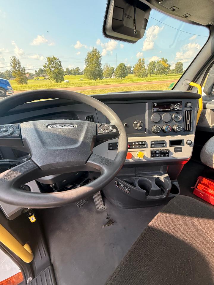 Freightliner Cascadia  2021