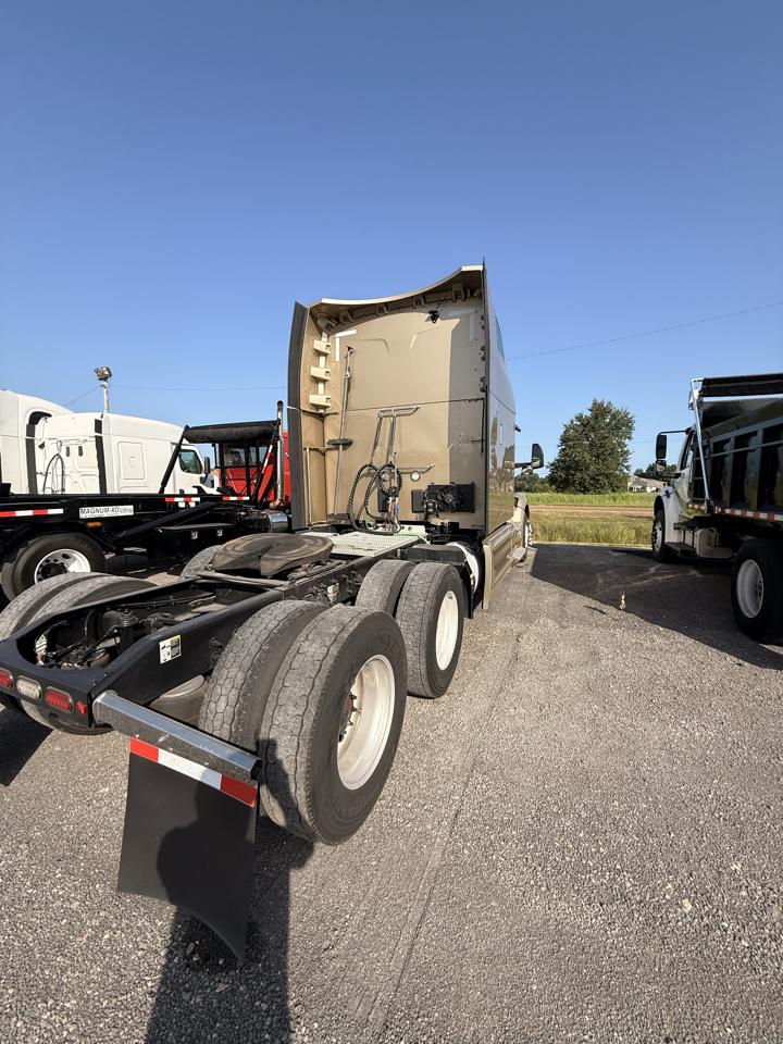 Peterbilt 579  2023