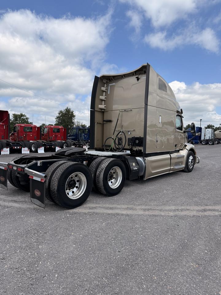 Peterbilt 579  2023