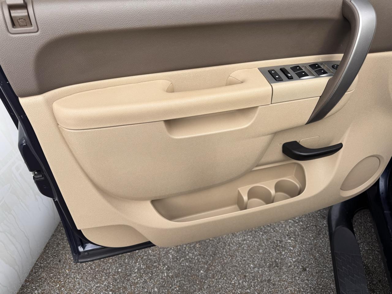Chevrolet Silverado 1500 4WD Crew Cab 143.5" LT 2012