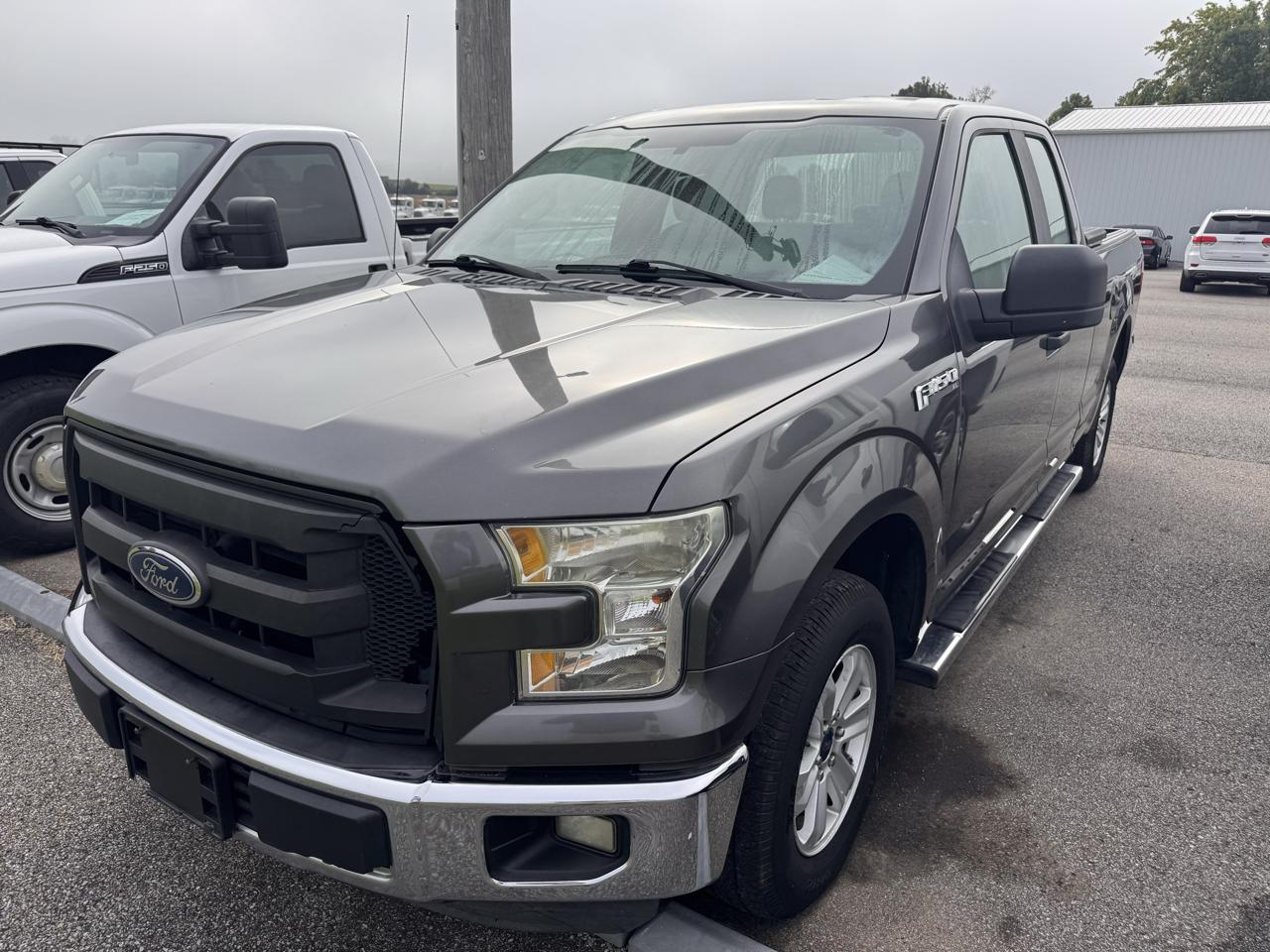 2015 Ford F-150 2WD Supercab 163" XL