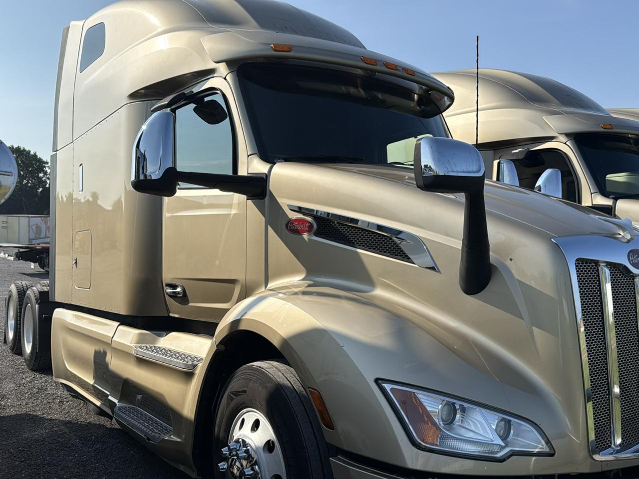 Peterbilt 579  2023