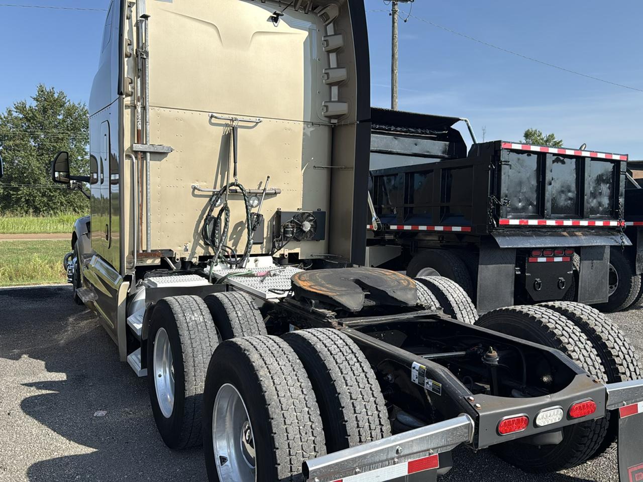 Peterbilt 579  2023