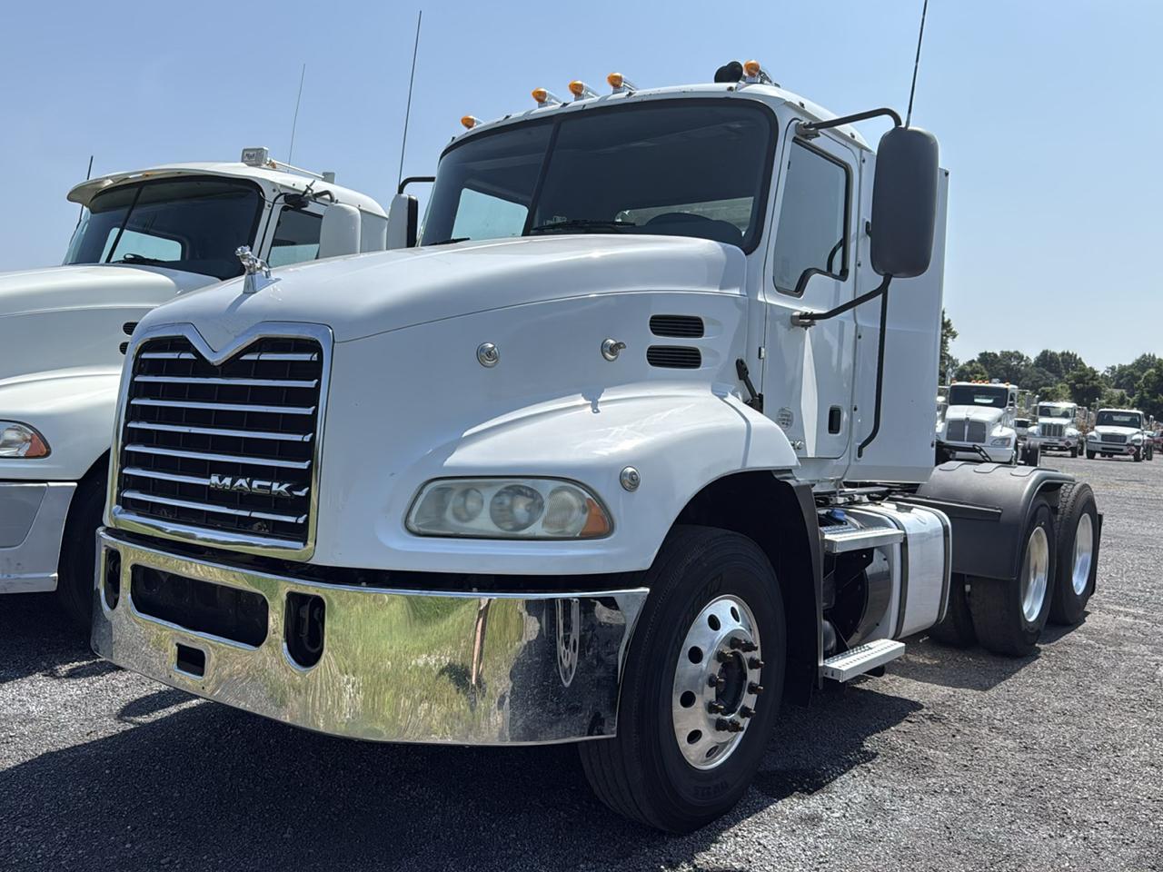 Mack CXU613  2015