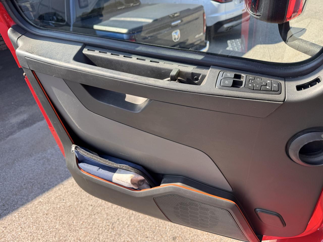 Volvo VNL  2022