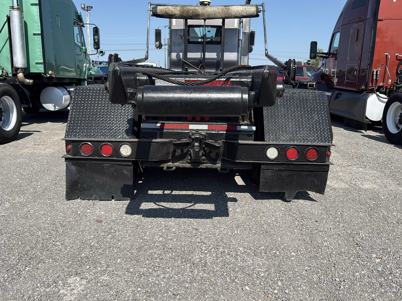Kenworth T6 Series  2011