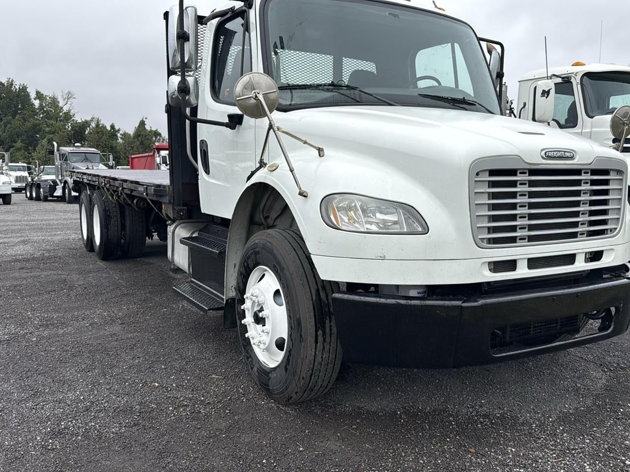 Freightliner M2 Medium Duty  2015