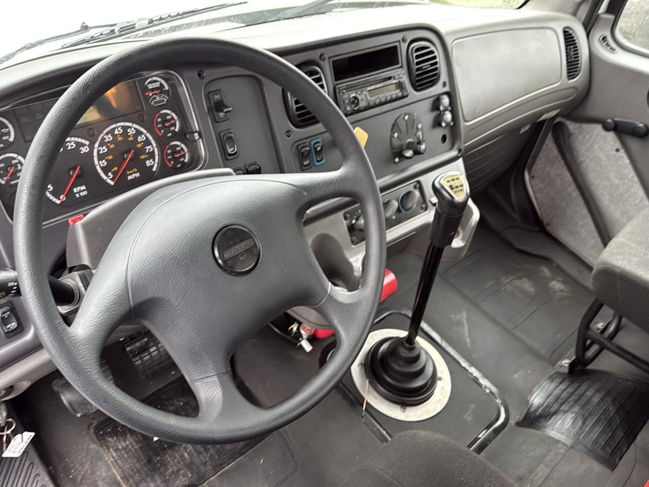 Freightliner M2 Medium Duty  2015