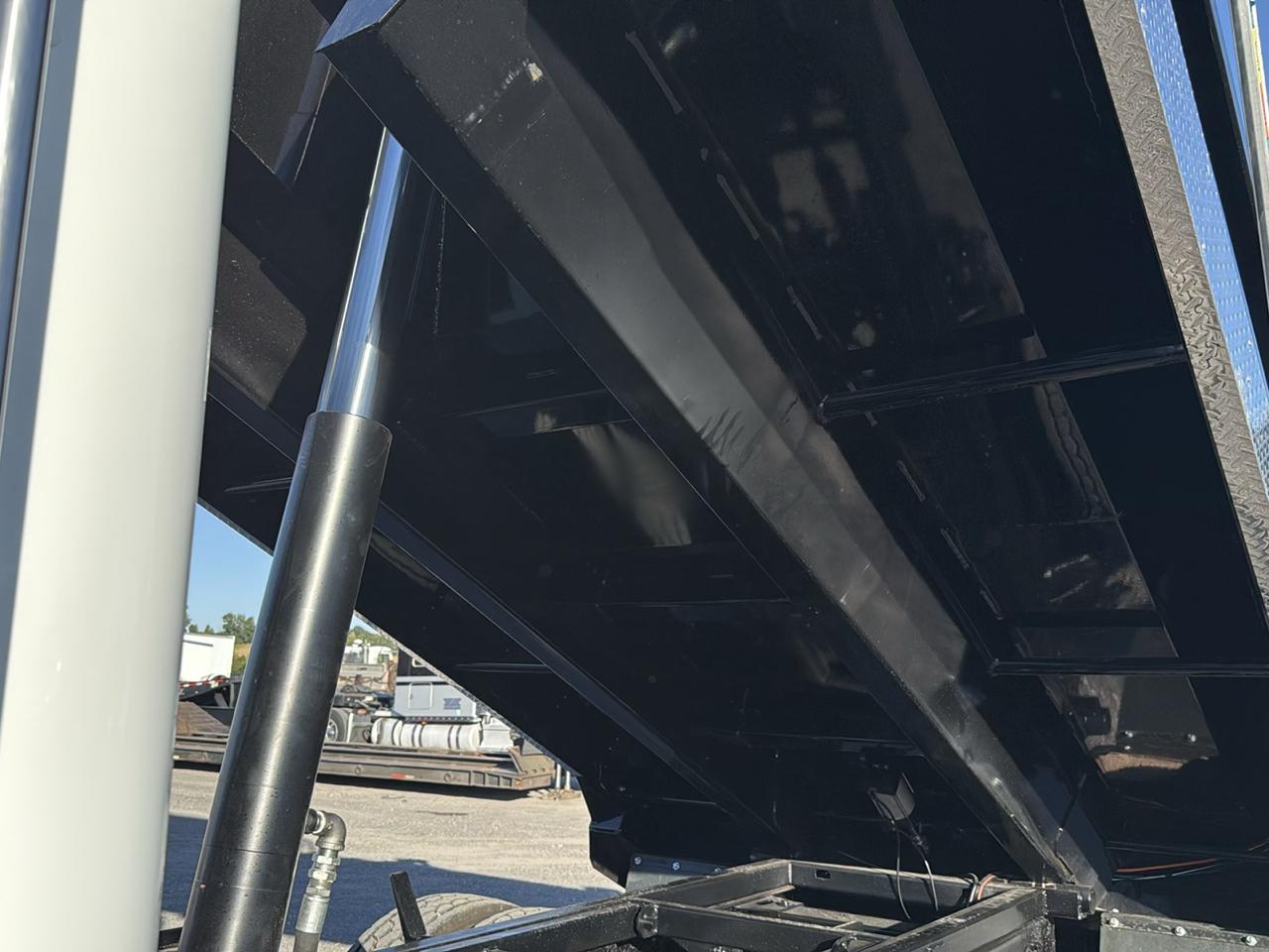 Peterbilt 337  2014