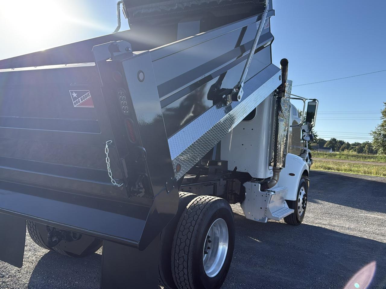 Peterbilt 337  2014