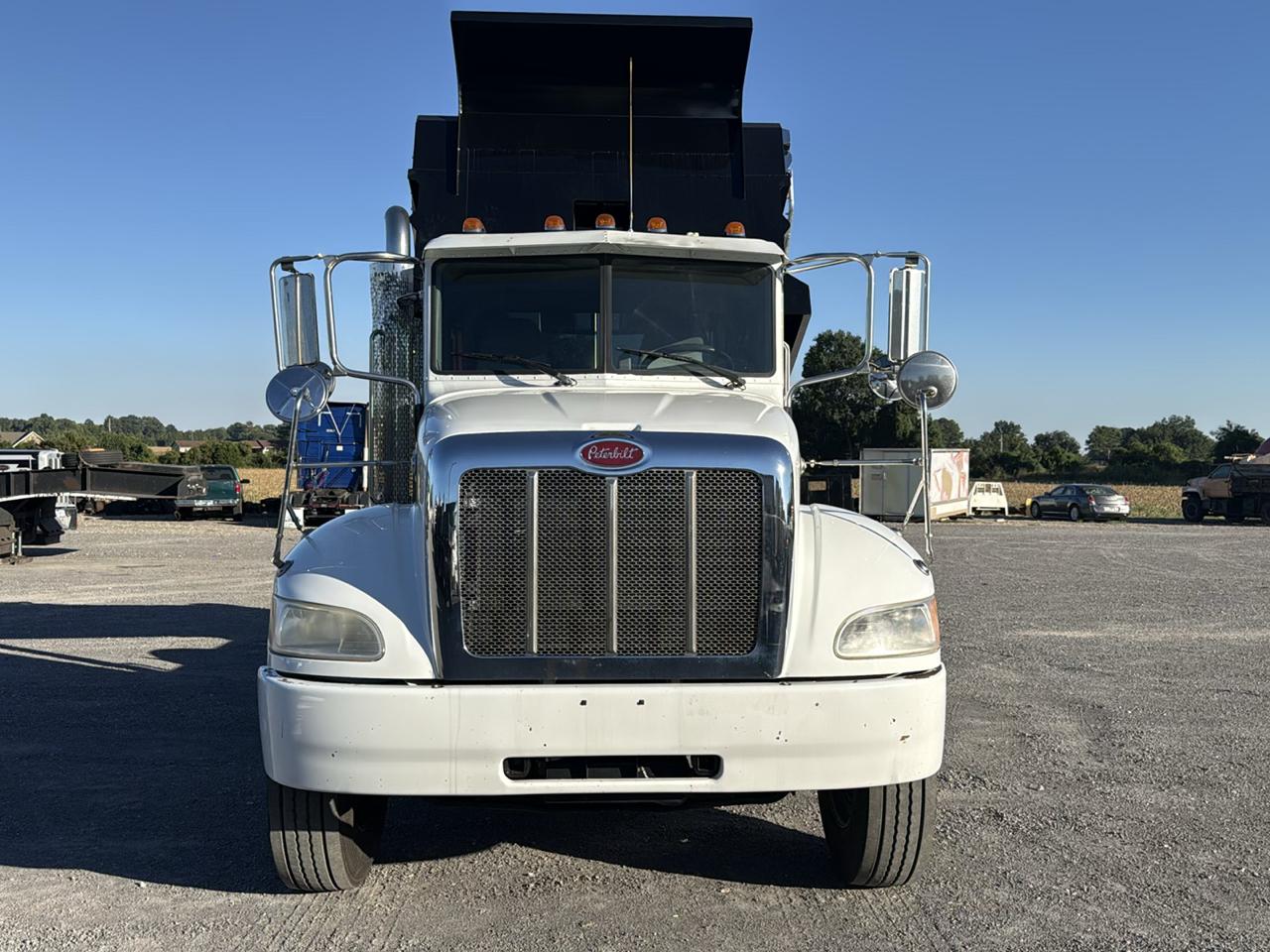 Peterbilt 337  2014