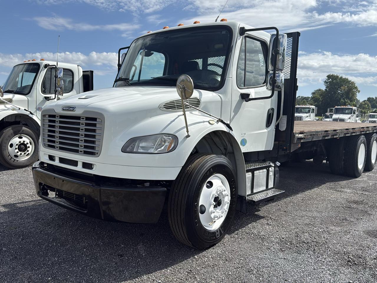 Freightliner M2 Medium Duty  2015