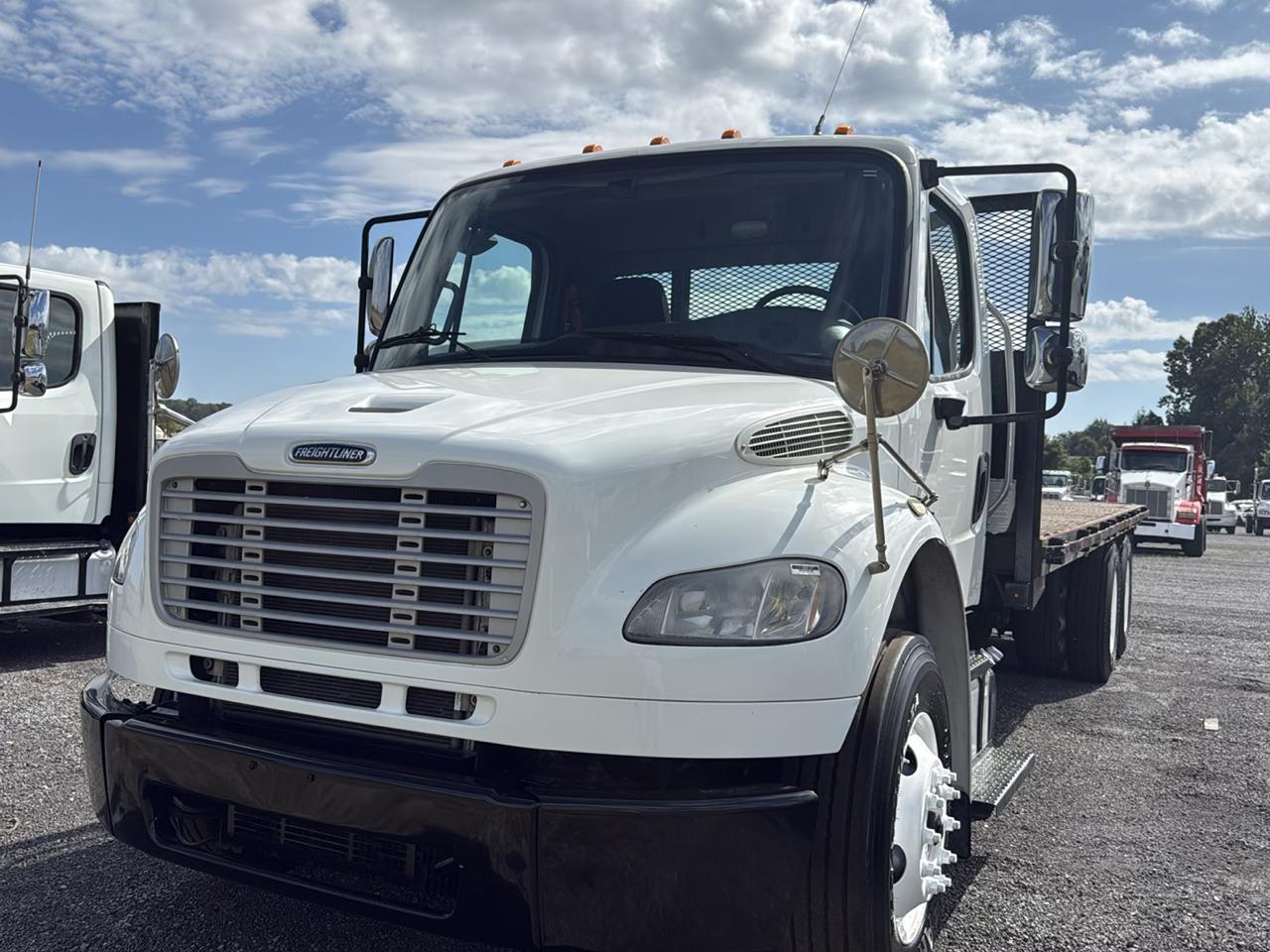 Freightliner M2 Medium Duty  2015