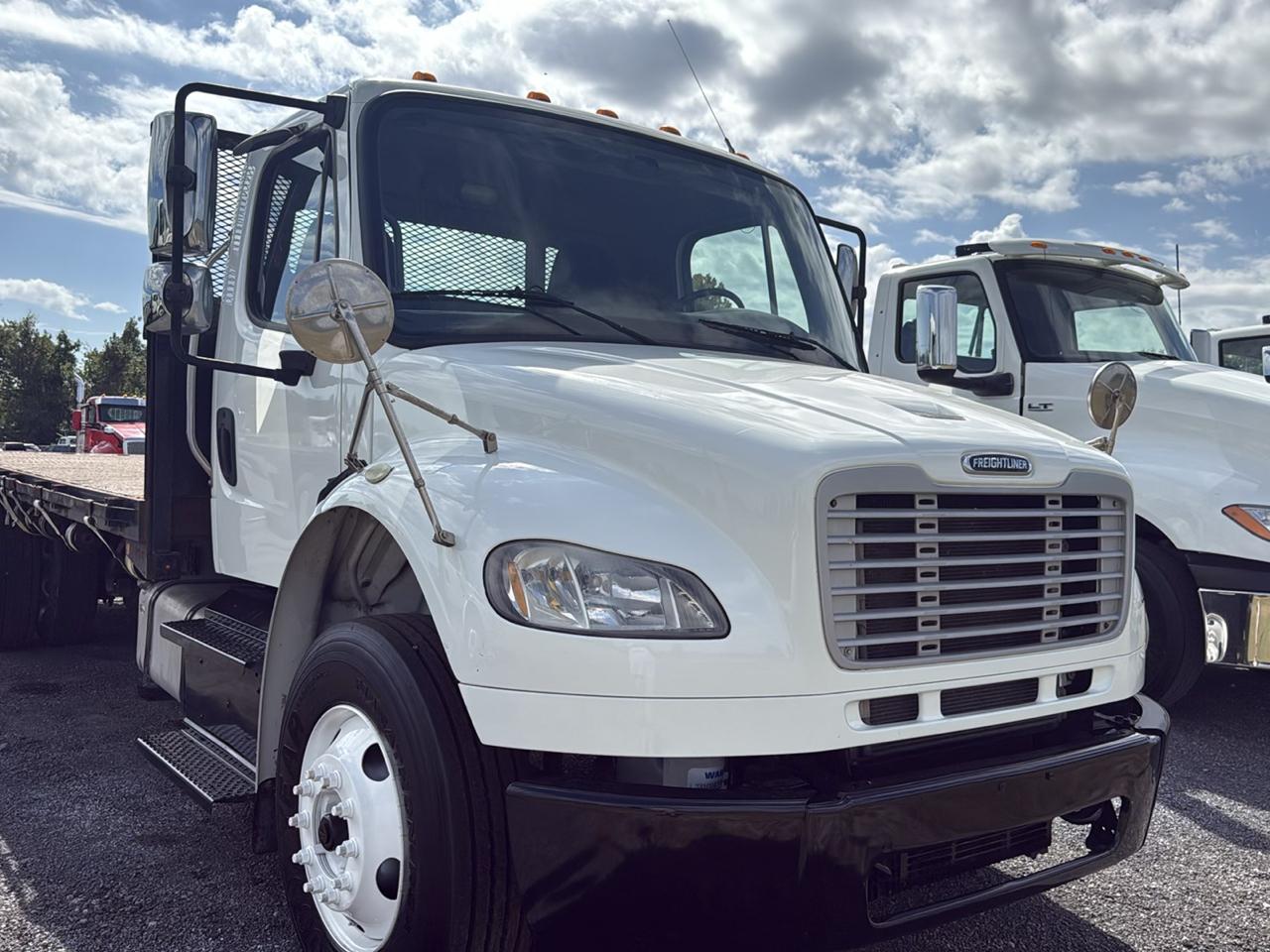 Freightliner M2 Medium Duty  2015