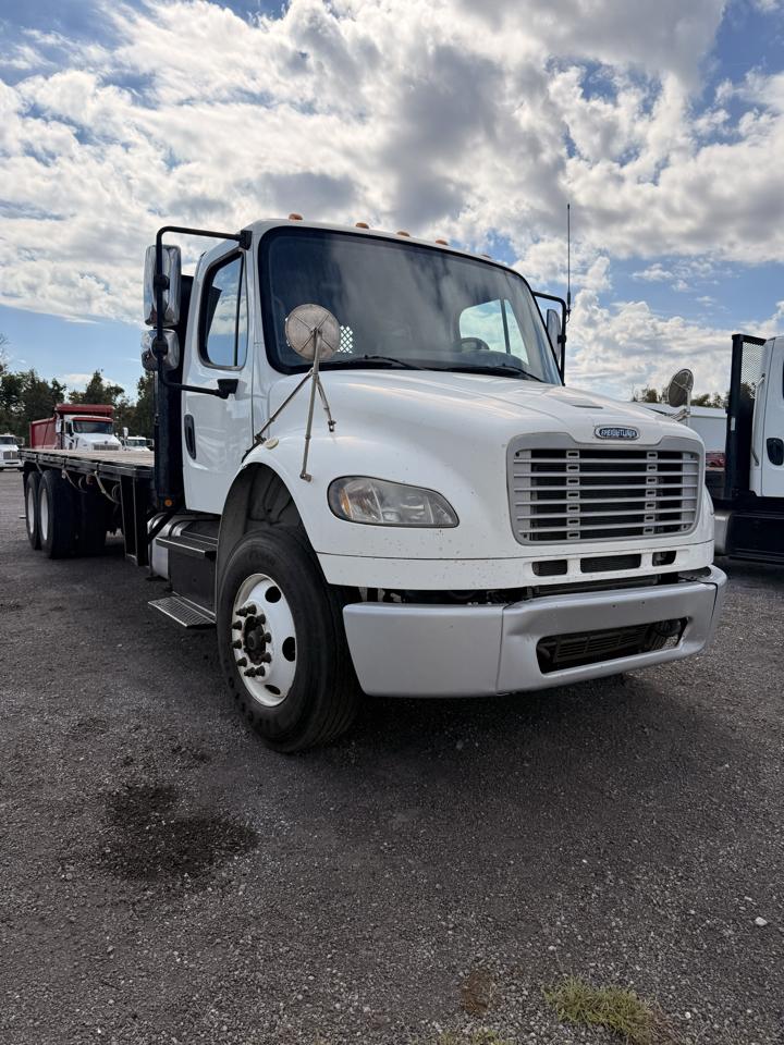 Freightliner M2 106 Medium Duty  2014