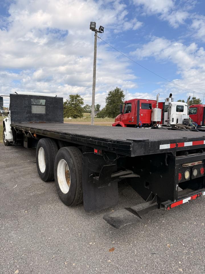 Freightliner M2 106 Medium Duty  2014