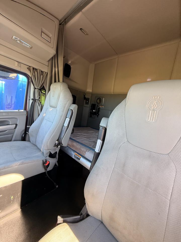 Kenworth T680  2017