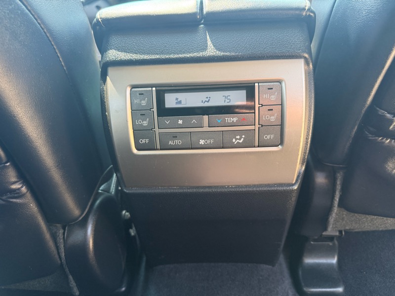 Lexus GX 460 Sport Utility 2013 Lexus GX 460 Sport Utility 2013