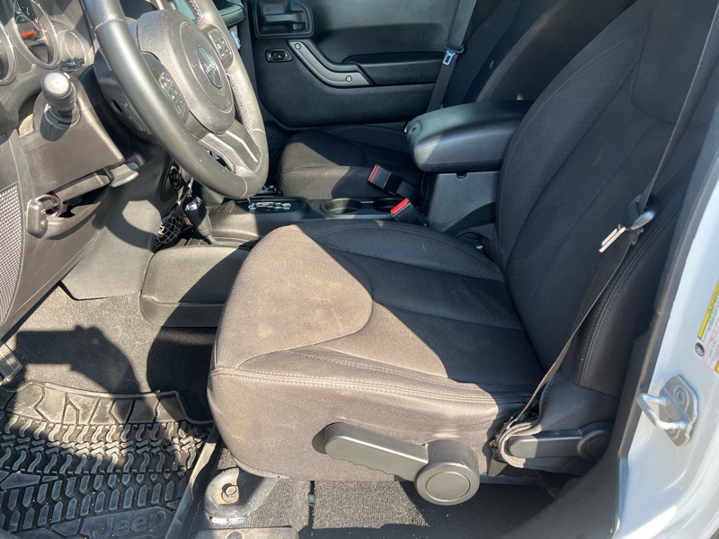 Jeep Wrangler Unlimited Sport 4WD 2013 Jeep Wrangler Unlimited Sport 4WD 2013