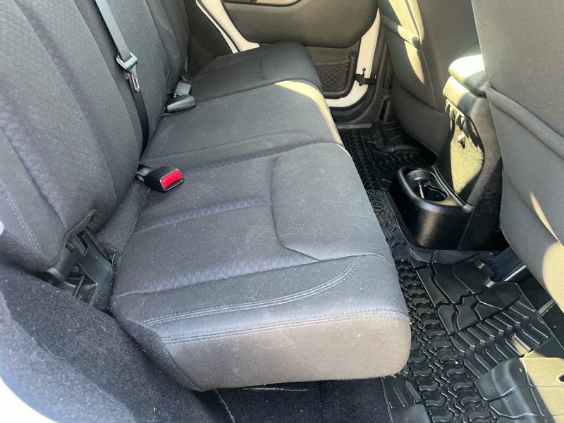 Jeep Wrangler Unlimited Sport 4WD 2013 Jeep Wrangler Unlimited Sport 4WD 2013