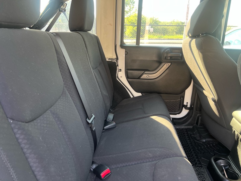 Jeep Wrangler Unlimited Sport 4WD 2013 Jeep Wrangler Unlimited Sport 4WD 2013