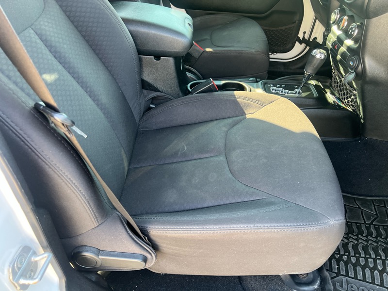 Jeep Wrangler Unlimited Sport 4WD 2013 Jeep Wrangler Unlimited Sport 4WD 2013