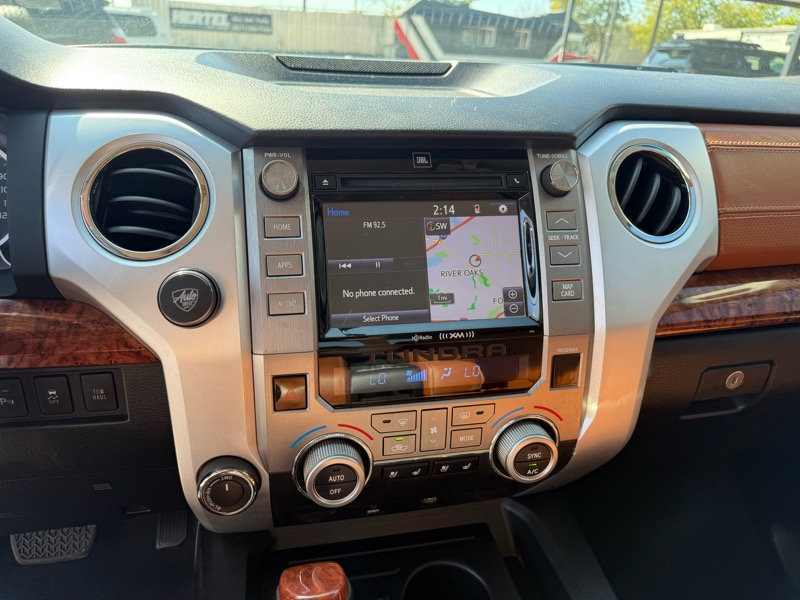 Toyota Tundra Platinum CrewMax 5.7L FFV 4WD 2014 Toyota Tundra Platinum CrewMax 5.7L FFV 4WD 2014