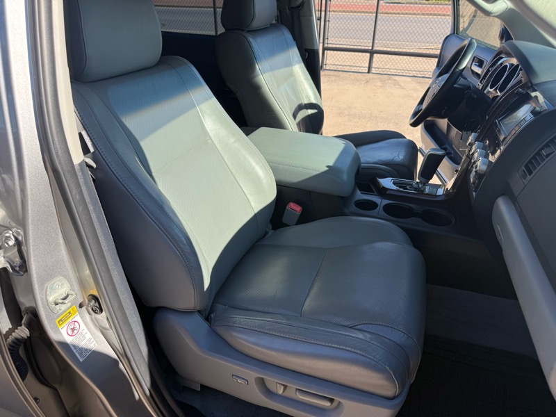 Toyota Sequoia Plantium 4WD 2008 Toyota Sequoia Plantium 4WD 2008