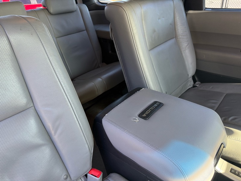 Toyota Sequoia Plantium 4WD 2008 Toyota Sequoia Plantium 4WD 2008